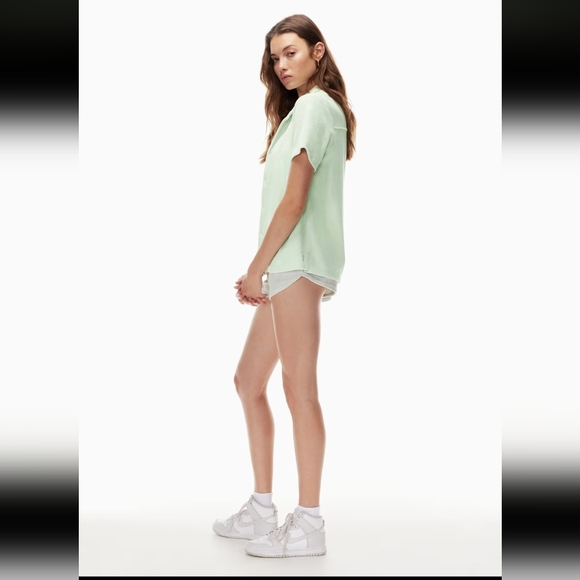 TNA ARITZIA newcastle shirt color Light Pink size XS Towel texture - Picture 4 of 15